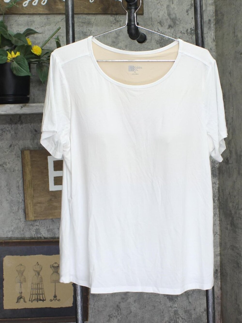 Modern Soul White Modern Soul Soothing Jersey Tee With Support Bra Xl Sz XL